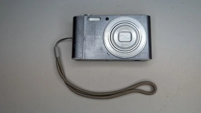 Sony DSC-W810 - Silver 20.1MP Compact Digital Camera - No Power -Spares & Repair - Image 1 of 4