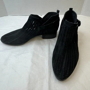 Vince Camuto Black Ankle Boots Perforated 7.5M - Picture 1 of 9