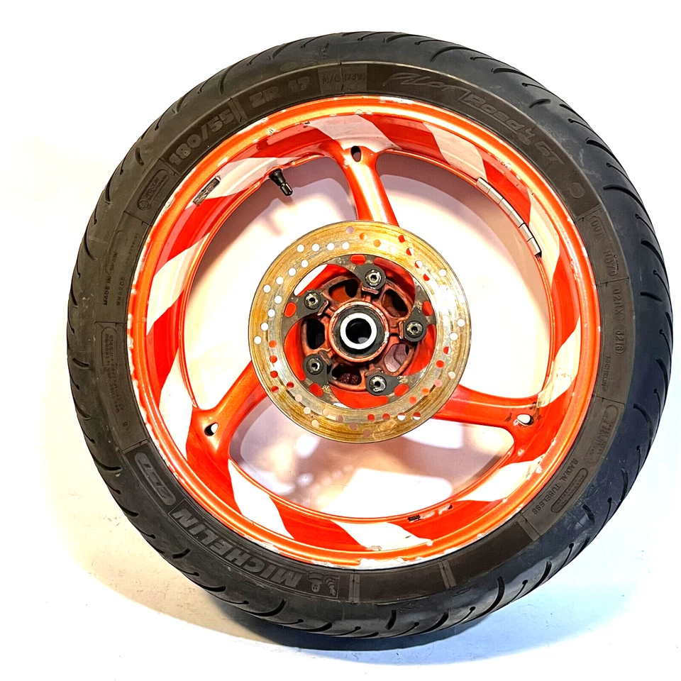 2011 至 2024 铃木 GSX-R750 后轮,P/N 64111-14J00-019 — 第 1/4 张图片