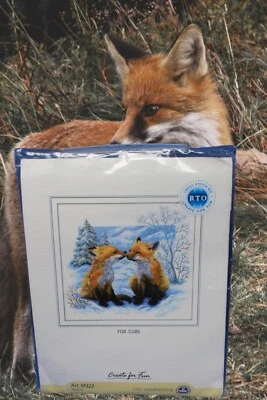 Kit de punto de cruz contado Fox Cubs 14 unidades RTO DMC M322 Foto 1 de 4