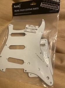Musiclily SSS Pickguard & Back Plate Set For Fender Standard Strat ST Guitar - Picture 1 of 4