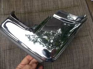 1975 76 CADILLAC ELDORADO FRONT BUMPER GUARD RH 76CE1-9A8 WITH PAD PASSENGE SIDE - Foto 1 di 6
