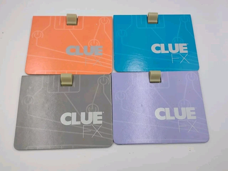 Juego parlante electrónico Clue FX piezas de repuesto carpetas de 4 jugadores con clip Foto 1 de 2