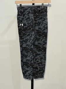 Under Armour Boys Size 7 Black/Gray Rival Fleece Camouflage Joggers Pants - Picture 1 of 3