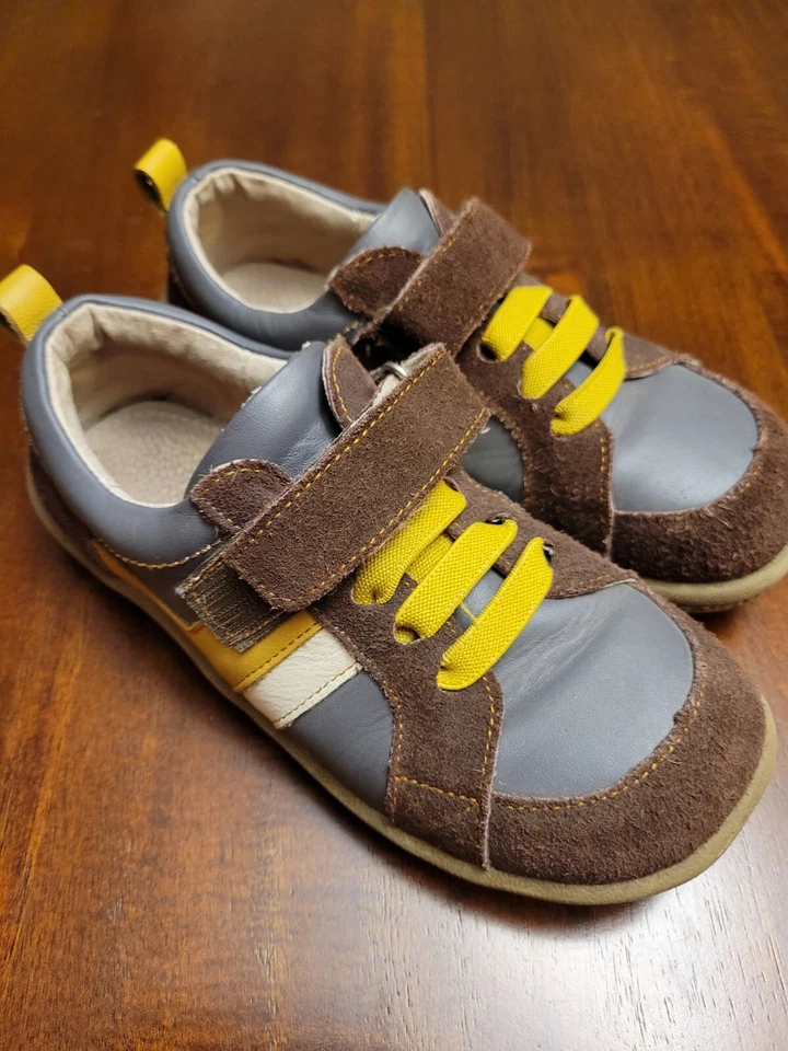Boys Kai Shoes Size 1 - Image 1 of 4