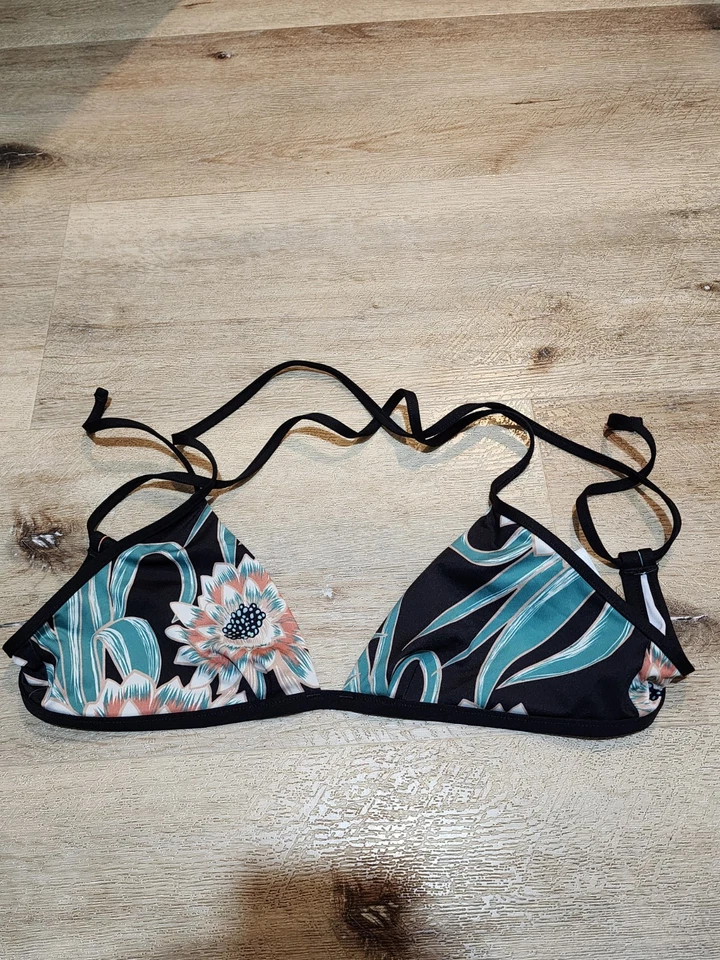 Patagonia Bikini Top Size Small - Image 1 of 3