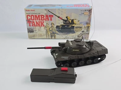 Vintage Radio Shack Combat Tank Radio Control Toy w/box -motor winds no movement - Image 1 of 4