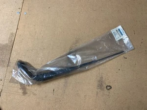 Genuine Proton MPI/Mitsubishi RIGHT Wiper Arm - MB435420 NEW FAST FREE POSTAGE! - Picture 1 of 1