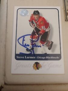 Steve Larmer Chicago Black Hawks Fleer 01-02 card Autographed #24