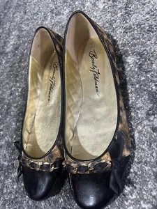BEVERLY FELDMAN Designer Womens sz 10 M leopard flats - Picture 1 of 8
