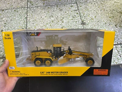 Norscot Caterpillar Cat 24M Motor Grader 1/50 Scale DieCast Model 55264 New Box - Image 1 of 3