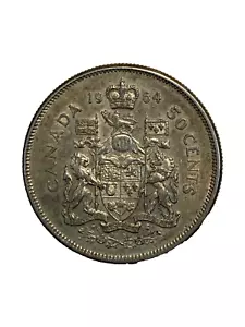 COLLECTABLE 1964 CANADA 50 Cent SILVER RARE Coin - Foto 1 di 2