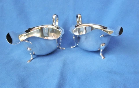 2 Edwardian Gravy/Sauce Boats 1906 Sheffield Sterling Silver  220g - E Viners Cover