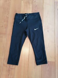 Nike dri fit gym sports shorts small Black Good Condition back pocket worn once