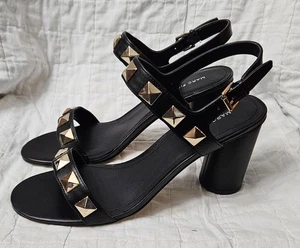Sandalias Marc Fisher Panna Cuero Negro Dorado Tachuelas Tacones Cilíndricos Talla 11M ¡NUEVAS! - Imagen 1 de 6