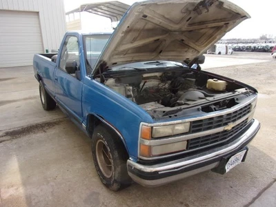 Radiador usado se adapta a: Chevrolet 1500 1992 camioneta 8-305 5,0 L 20-3/4 ancho 1 grueso Foto 1 de 4