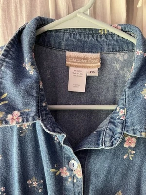 Cold water Creek %100 Cotton denim Floral Button Down Dress Size Medium with tie - Image 1 of 3