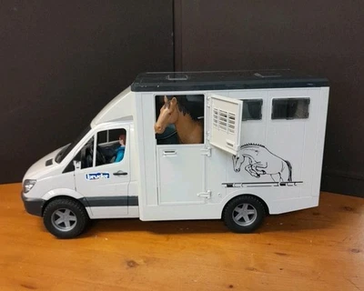 Bruder Spielzeug, SPRINTER, Tiertransporter, Fahrer,Pferd Pferdetransporter LKW  - Bild 1 von 4