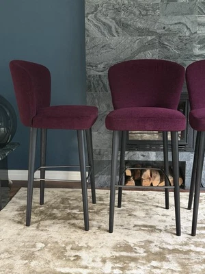 Minotti Aston Set of 4 Stools Kitchen island Or Bar Stools - Image 1 of 4