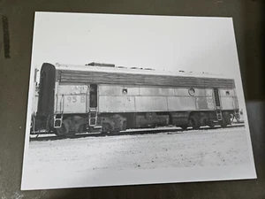 Milwaukee Road F7B 95B Bensenville IL (8x10 B/W)(Used)(J) - Picture 1 of 3