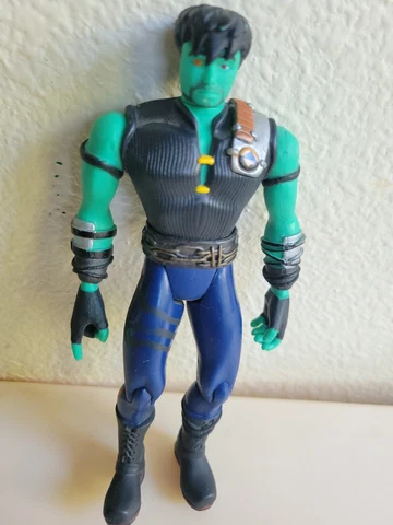 2001 Irwin Toy Reboot Animated TV Show Matrix Enzo Action Figure 6.25” Inches Cover