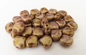 20 7.5 x 7.5 mm Czech Glass Matubo Ginkgo Leaf Beads: Luster - Opaque Gold/White - Picture 1 of 1