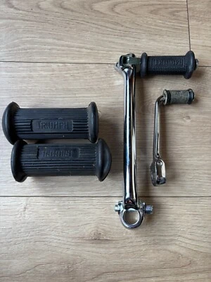 LOTE Triumph Kicker 57-3632 57-7018 plus shifter 57-3757 plus borrachas apoio para os pés - Imagem 1 de 2