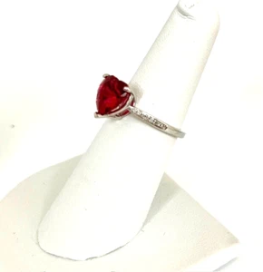 GLORIOUS CERTIFIED HEART SHAPED BURMESE RUBY AND DIAMOND RING - Picture 1 of 6