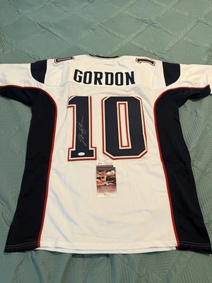 Camiseta personalizada firmada por Josh Gordon Patriots con certificado de autenticidad JSA Foto 1 de 4