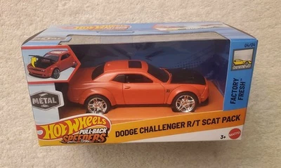 Hot Wheels Dodge Challenger R/T Scat Pack, Fresco de Fábrica, Pull-Back Speeders Foto 1 de 4
