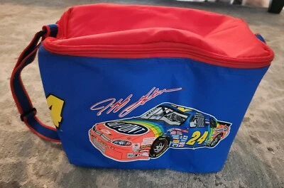 Lancheira NASCAR DuPont Racing 24 latas saco refrigerador #24 Jeff Gordon lateral macia - Imagem 1 de 4