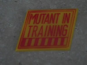 VINTAGE MARVEL X-MEN, MUTANT IN TRAINING PIN - Picture 1 of 2