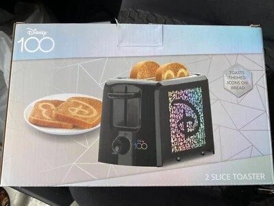 Tostadora Disney 100 Años de Maravilla Mickey Mouse 2 Rebanadas Negra y Plateada NUEVA Foto 1 de 3