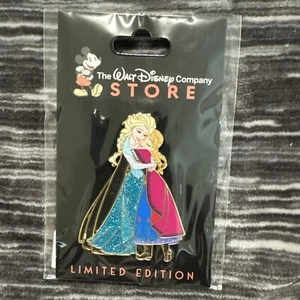 DEC Walt Disney Co D23 Expo 2024 Hugs are the Best Frozen Anna & Elsa LE 300 Pin - Picture 1 of 2