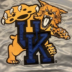 NWT Kentucky Wildcats Starter Jacket Size 2XL XXL Quilted - Picture 1 of 13