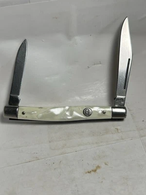 Vintage Imperial Stainless USA 2 Blade Folding Pocket Knife Imitation Pearl Mint - Image 1 of 4