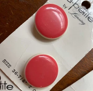 Vintage flat pink buttons | 2 pink buttons w/white | plastic buttons | fashion| - Picture 1 of 4