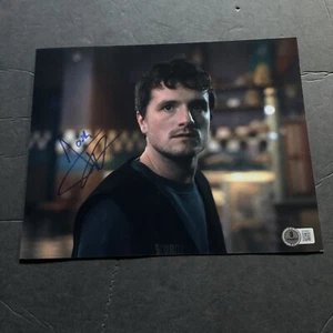 Josh Hutcherson Signed Five Nights at Freddy's 8x10 Photo Beckett BAS D - Picture 1 of 1
