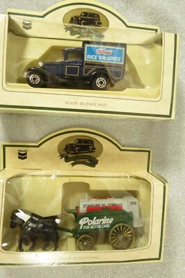 2 CHEVRON COMMEMORATIVE Model REPLICAS DIE CAST - Image 1 of 4