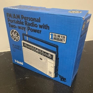 Vtg NEW! GE General Electric FM/AM Portable Radio W 2 Way Power 7-2660 - Picture 1 of 5