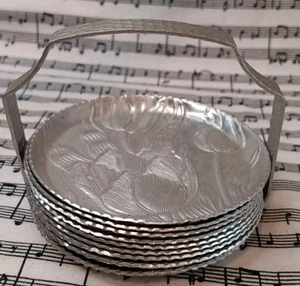 Gehämmerte Aluminium Tulpe 8 Untersetzer mit Caddy Set Vintage Mid Century - Bild 1 von 6