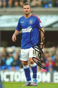 IPSWICH: RICHIE WELLENS SIGNED 6x4 ACTION PHOTO + COA - Bild 1 von 1