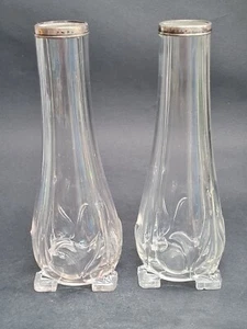 A Pair Of Arts & Craft Style London Made 1913 Glass Vases With Silver Collars - Picture 1 of 9