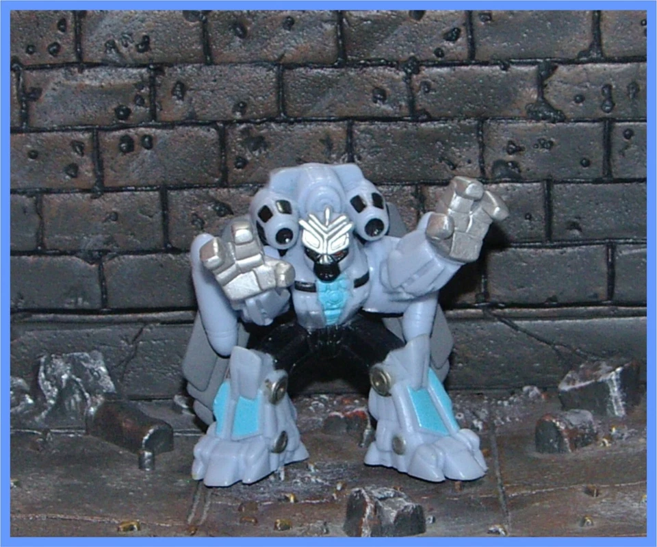Transformers Movie _ Robot Heroes _ Blackout - Image 1 of 1