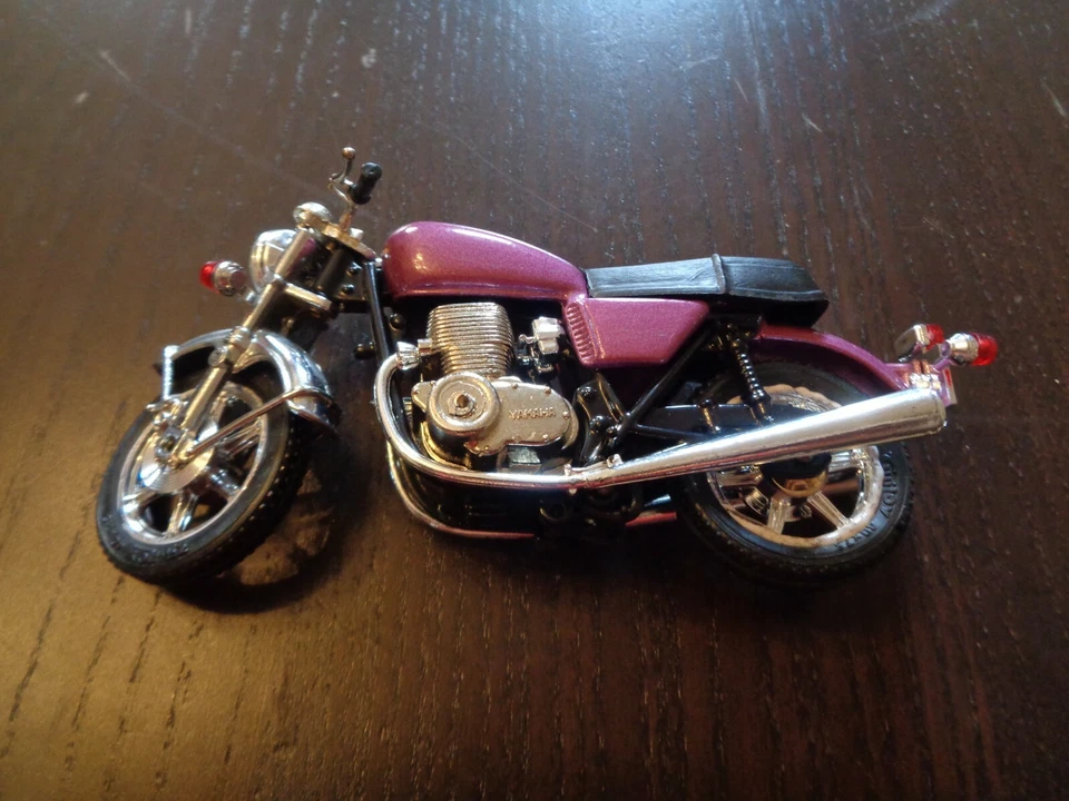 GUILOY YAMAHA - S. 1:24 - Immagine 1 di 1