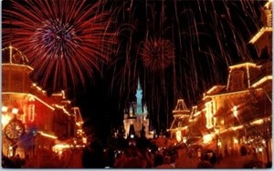 Postal Fantasy in the Sky FIREWORKS Main Street CASTILLO CENICIENTA Disneyworld - Imagen 1 de 2