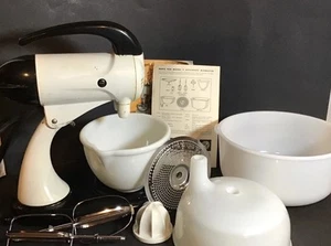 Vintage 1950’s Sunbeam Mixmaster Model 9 Standmixer Glasschalen Entsafter manuell - Bild 1 von 16