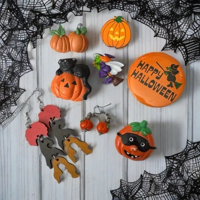 Lot of 8 Vintage Halloween Accessories Brooches, Button, Earrings Russ & Gibson - Image 1 of 4