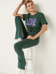Victorias Secret Discontinued Green Low Rise Flared Yoga Pants Athleisure Small - Picture 1 of 7