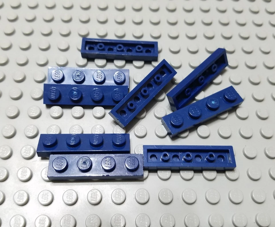 LEGO Lot of 8 Dark Blue 1x4 Flat Building Plates - Image 1 of 1